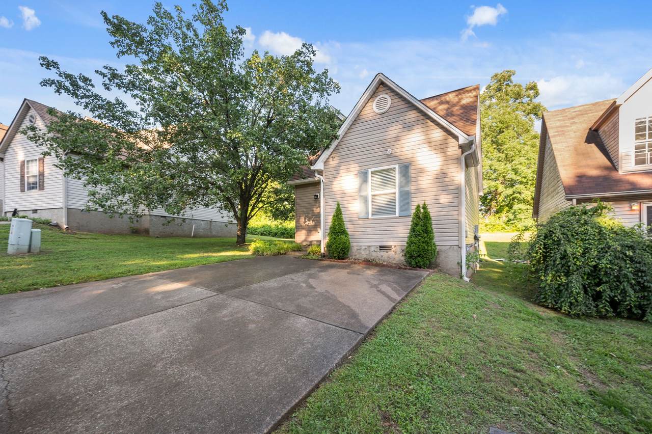 https://bt-photos.global.ssl.fastly.net/nashville/1280_boomver_1_RTC2890226-1.jpg