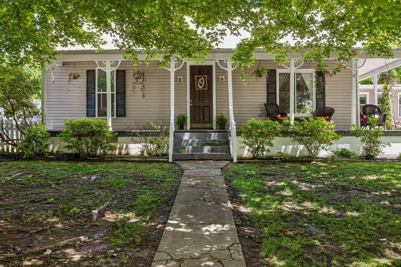 123 Columbia Ave - Photo 1