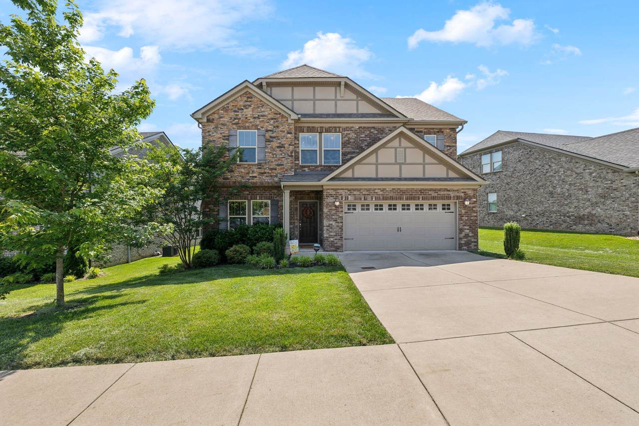 633 Fall Creek Cir - Photo 1