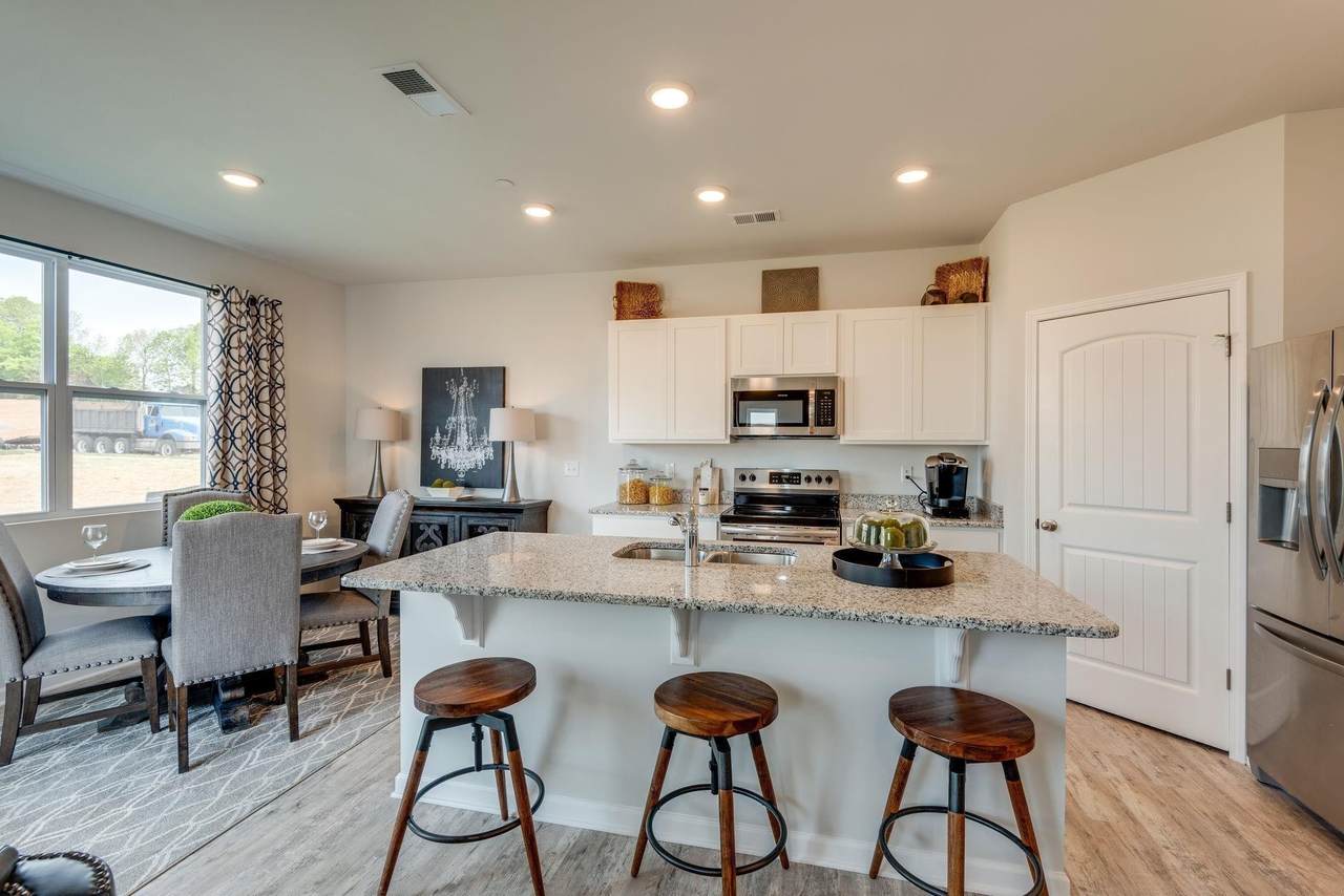 4917 Leybourne Lane - Photo 1