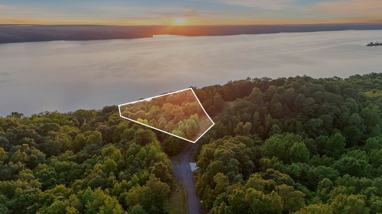 1035 Forrest Xing - Photo 1