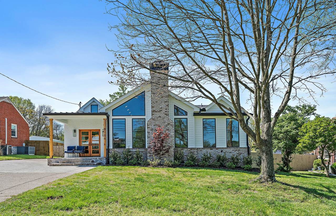 2106 Eastland Ave - Photo 1