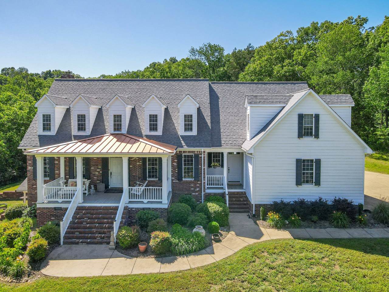15687 Columbia Hwy - Photo 1