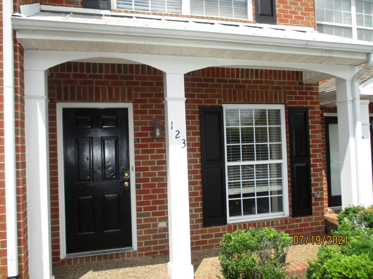 123 Stewarts Landing Cir - Photo 1