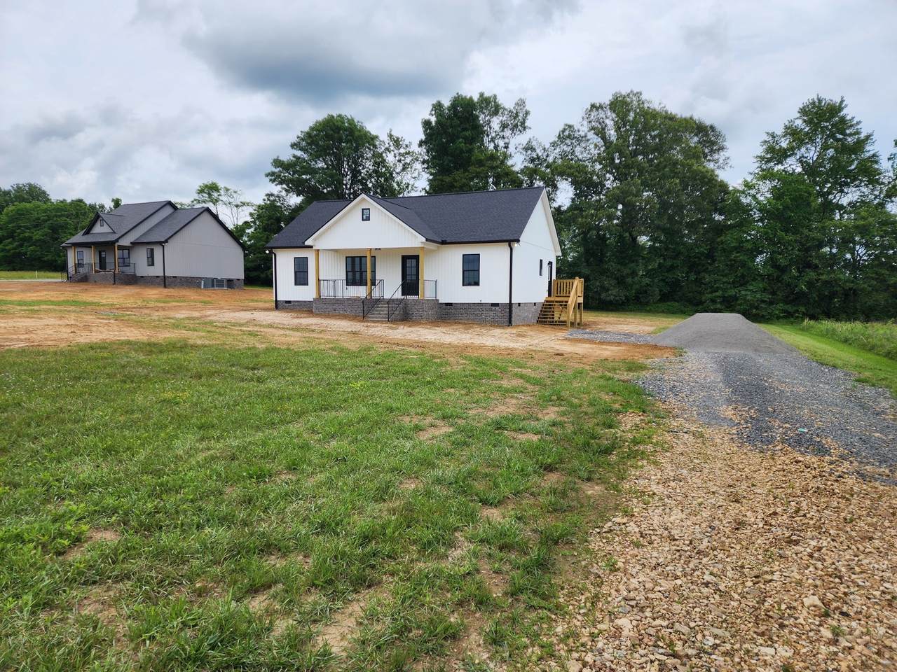 512 Pleasant Hill Rd - Photo 1