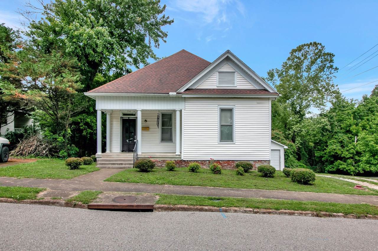 714 N Poplar St - Photo 1