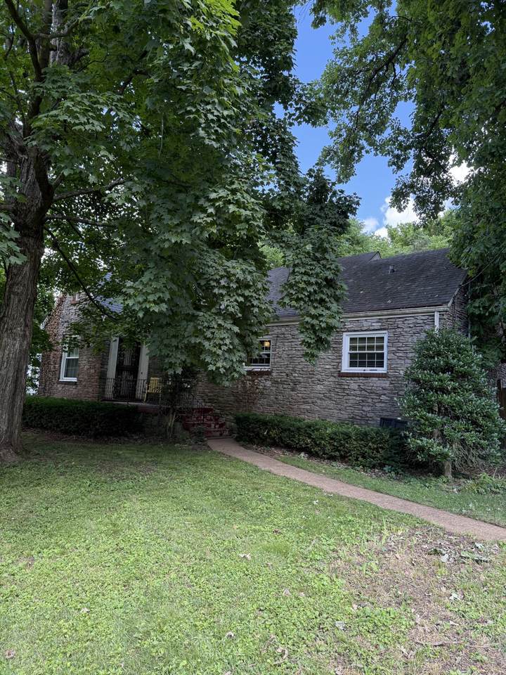 3508 General Bate Dr - Photo 1