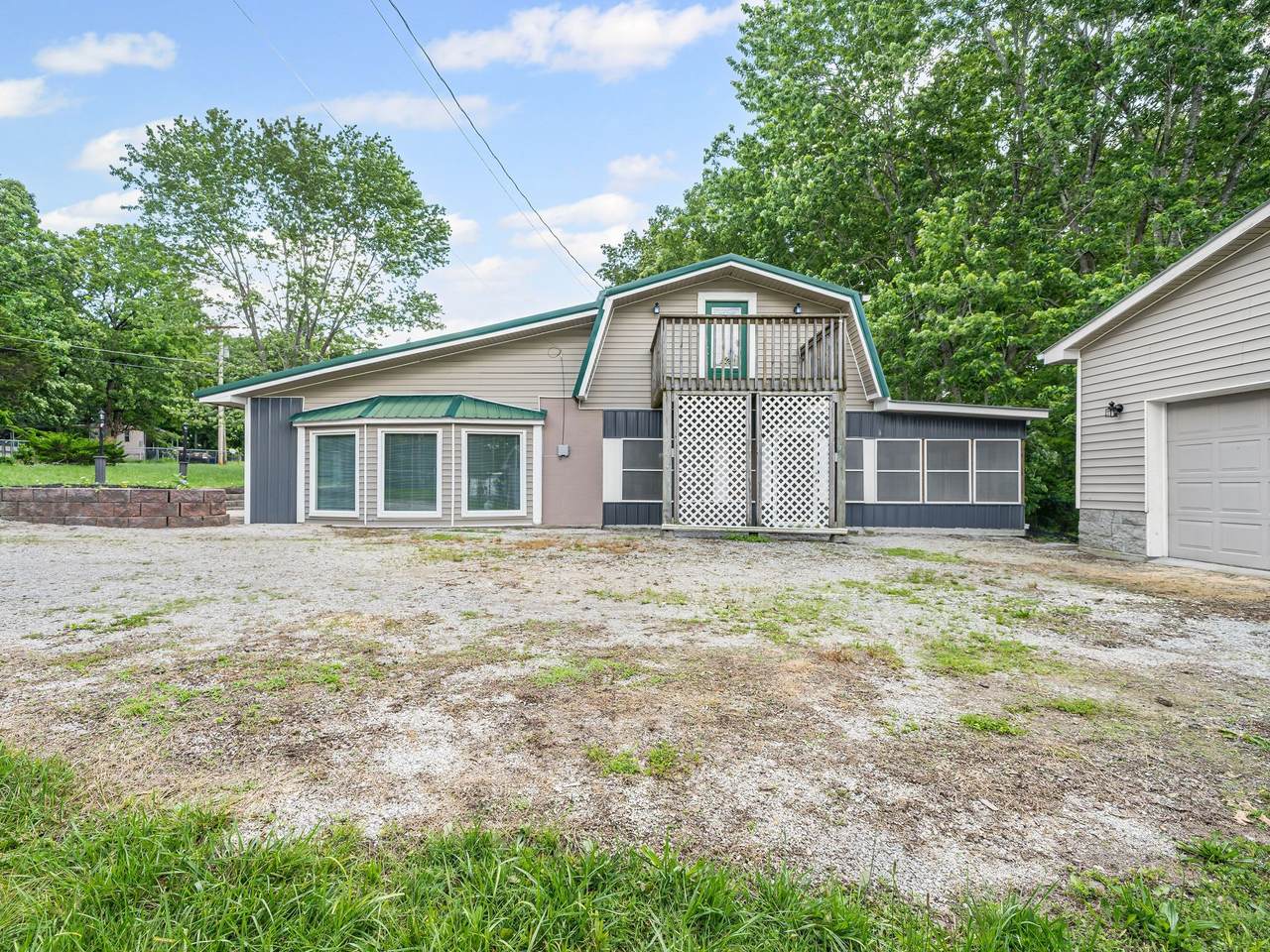 https://bt-photos.global.ssl.fastly.net/nashville/1280_boomver_1_RTC2899047-1.jpg