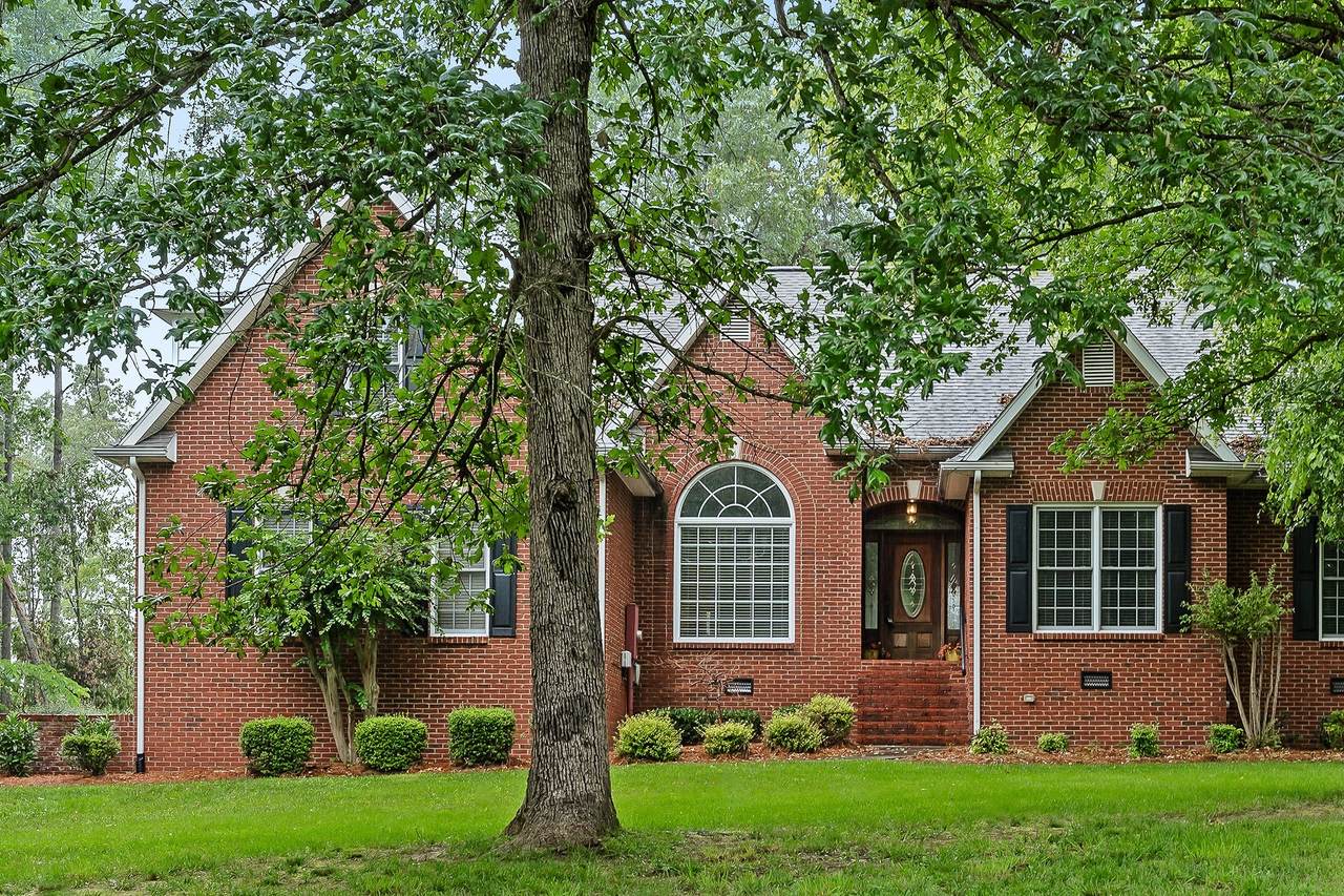 650 Beckridge Rd - Photo 1