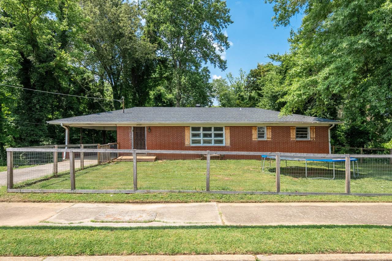 29525 Broad St - Photo 1