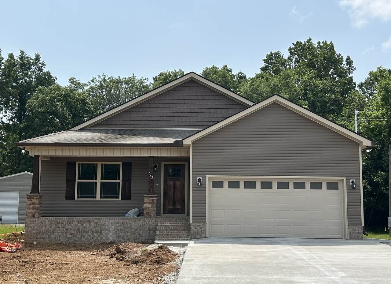 262 Stanley Blvd - Photo 1