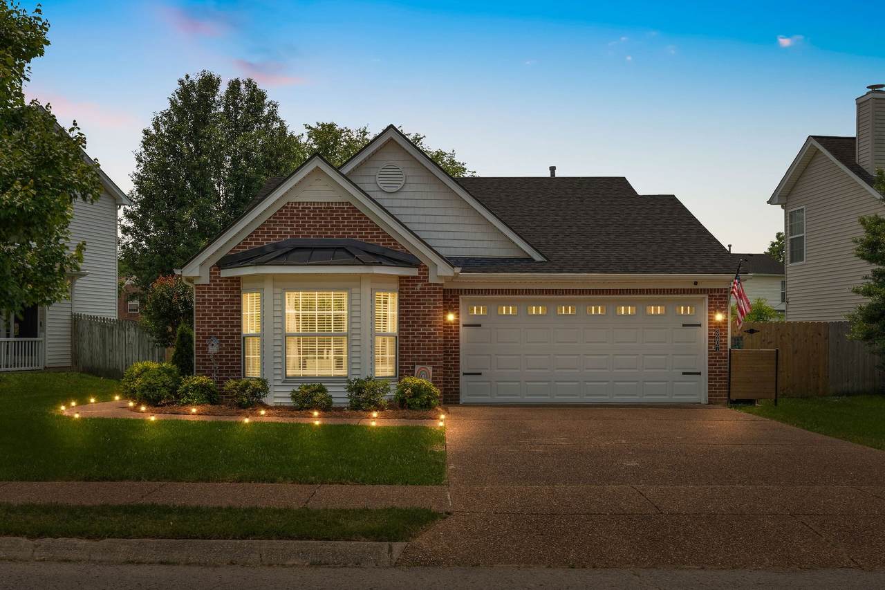 3207 Gardendale Dr - Photo 1