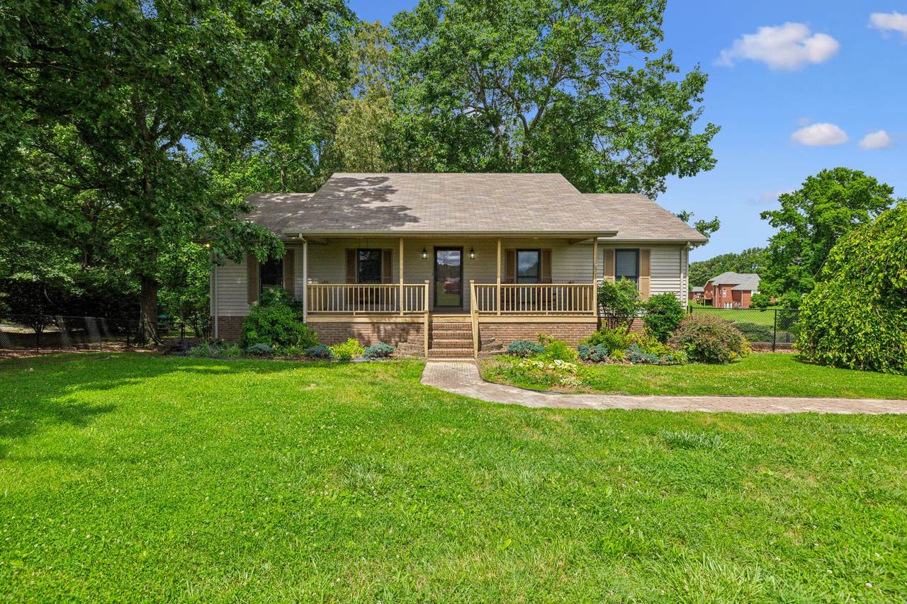 54 Hutchings Ln - Photo 1