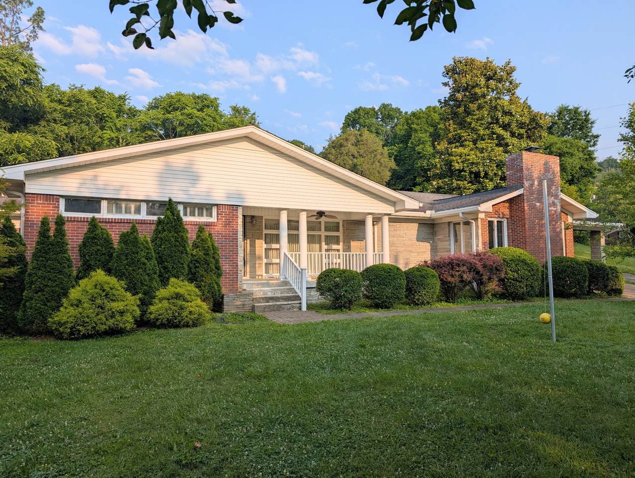 519 S Crescent Ave - Photo 1