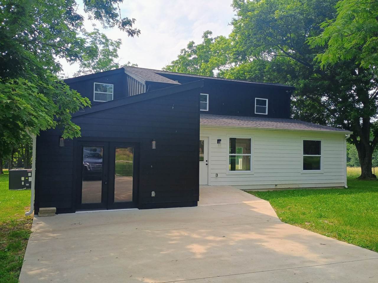 657 Chaffin Rd - Photo 1