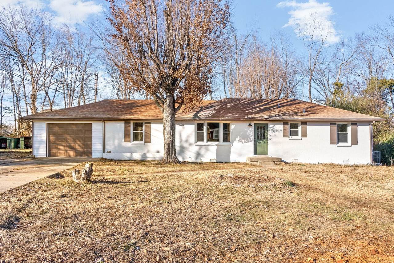 36 Lealand Dr - Photo 1
