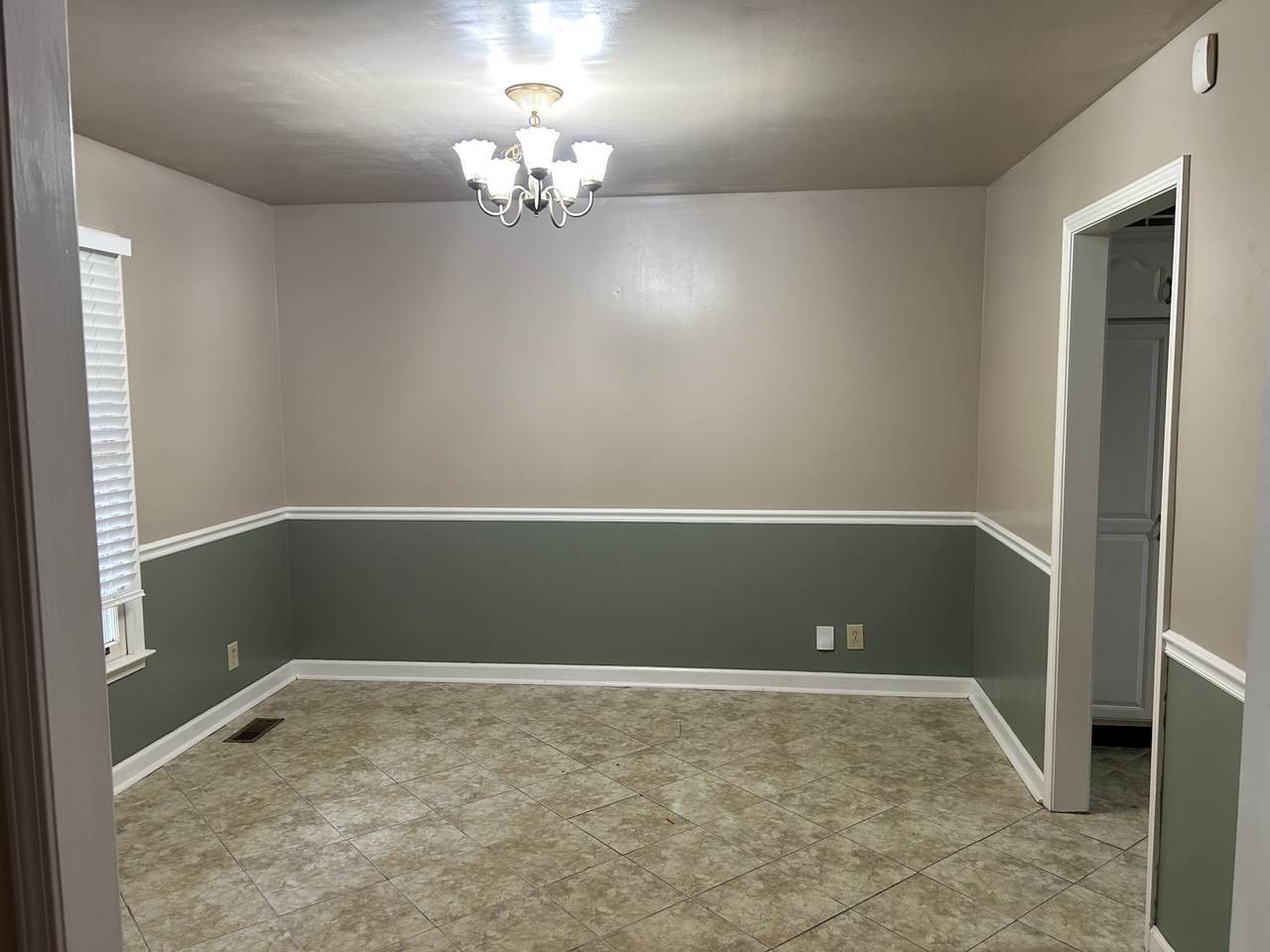 https://bt-photos.global.ssl.fastly.net/nashville/1280_boomver_1_RTC2901867-1.jpg