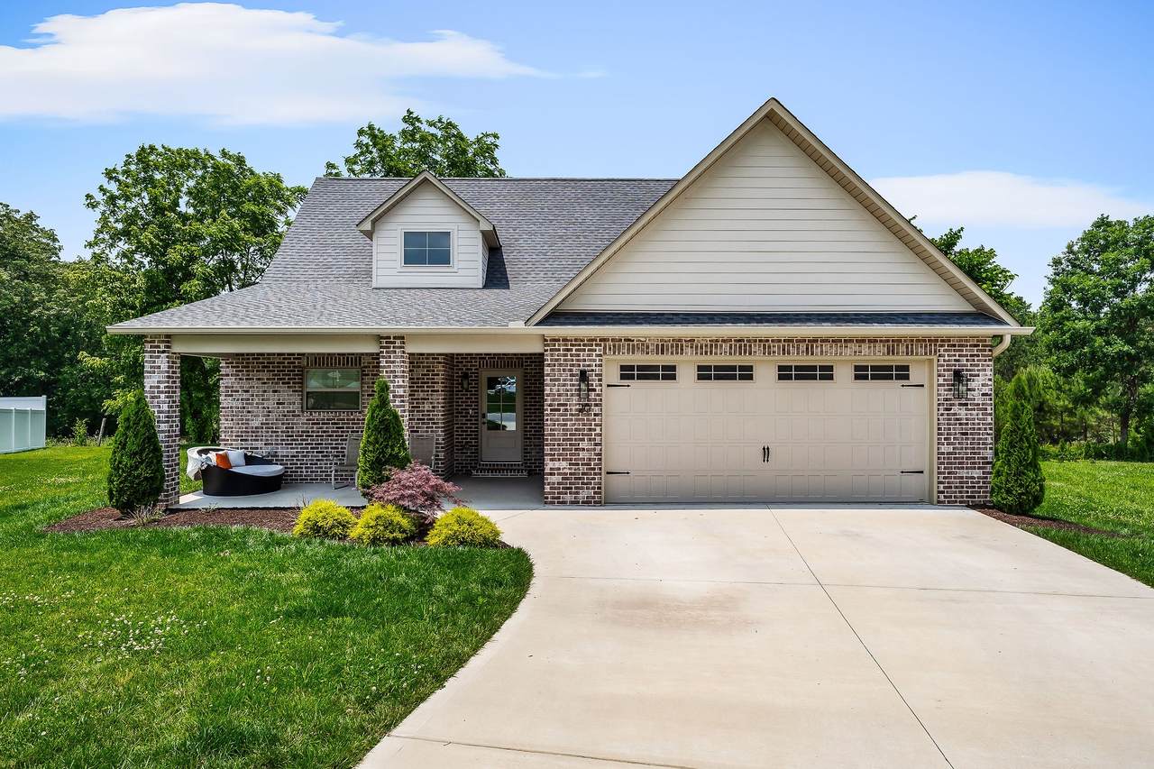 20 Cabot Ln - Photo 1