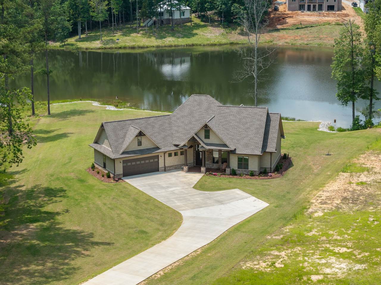 185 Stately Oak Dr - Photo 1