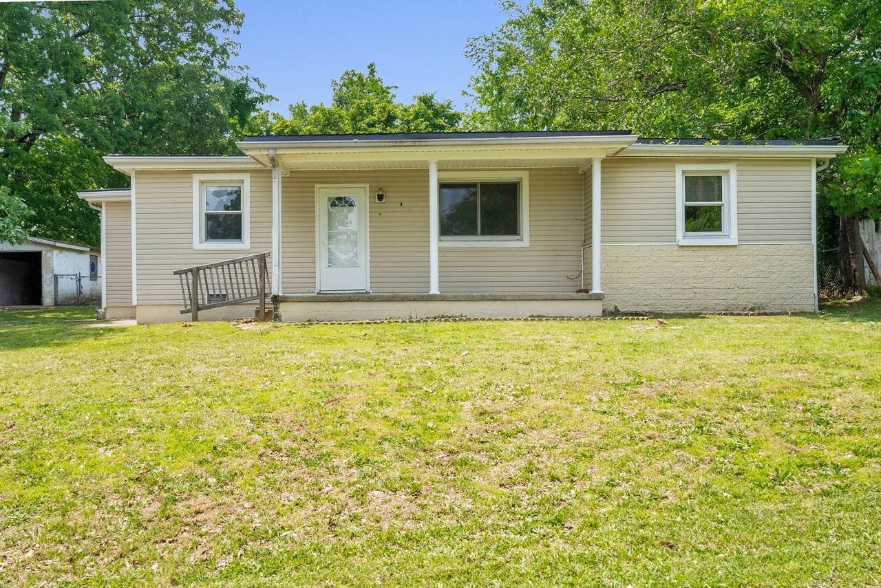525 Highpoint Dr - Photo 1