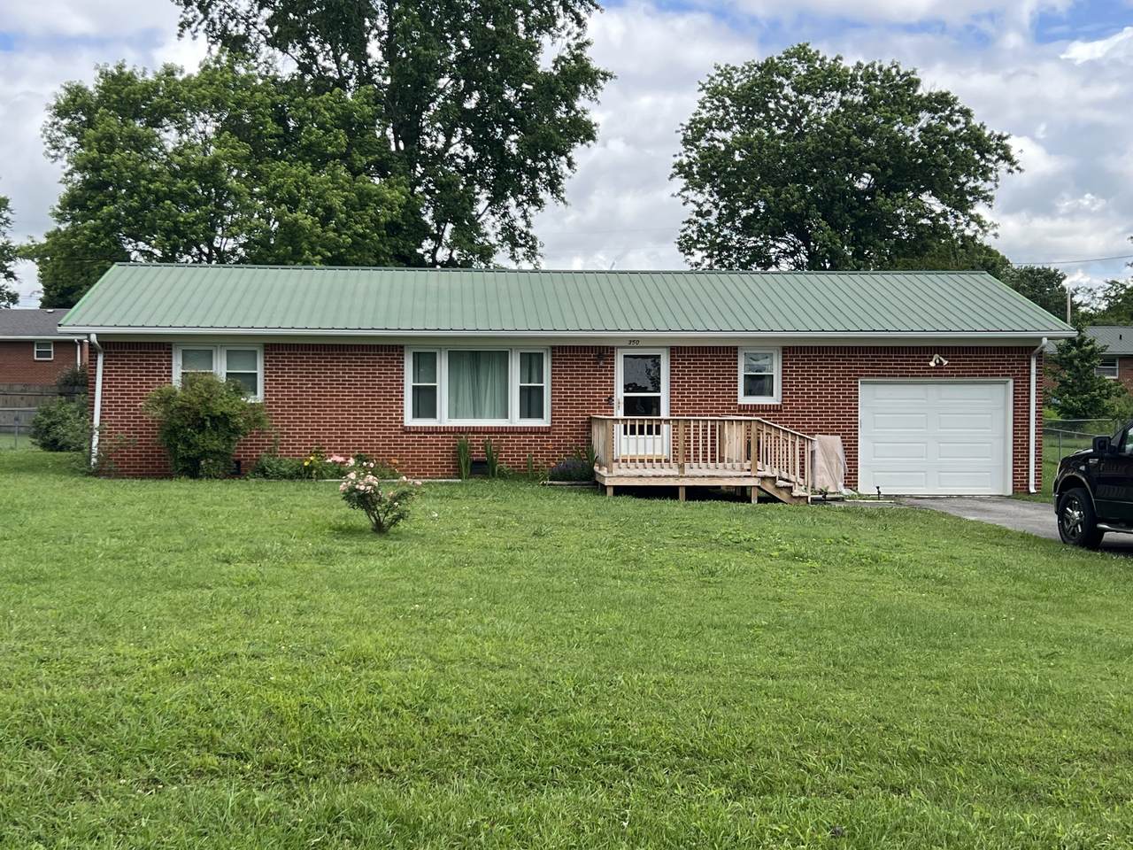 350 Lagoon Dr - Photo 1