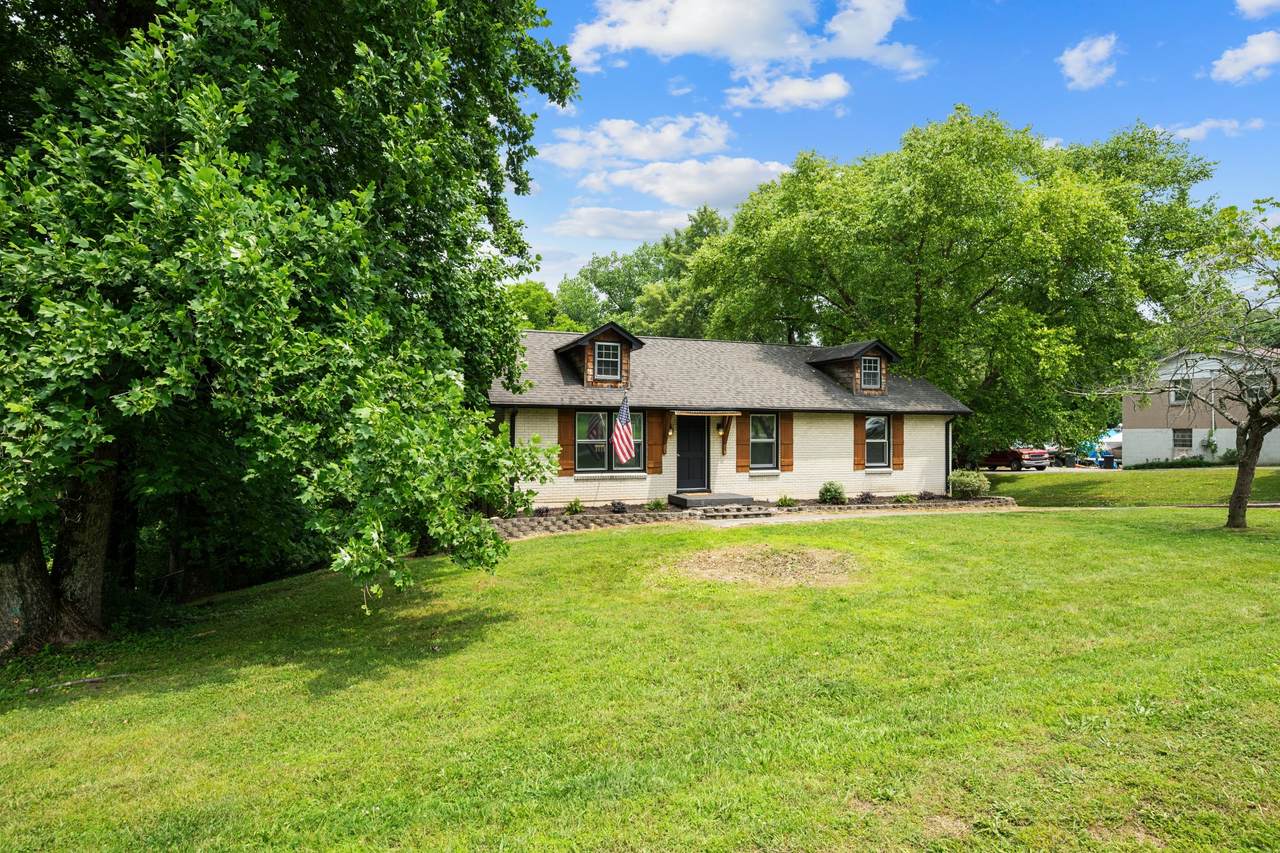 109 Hazelwood Dr - Photo 1