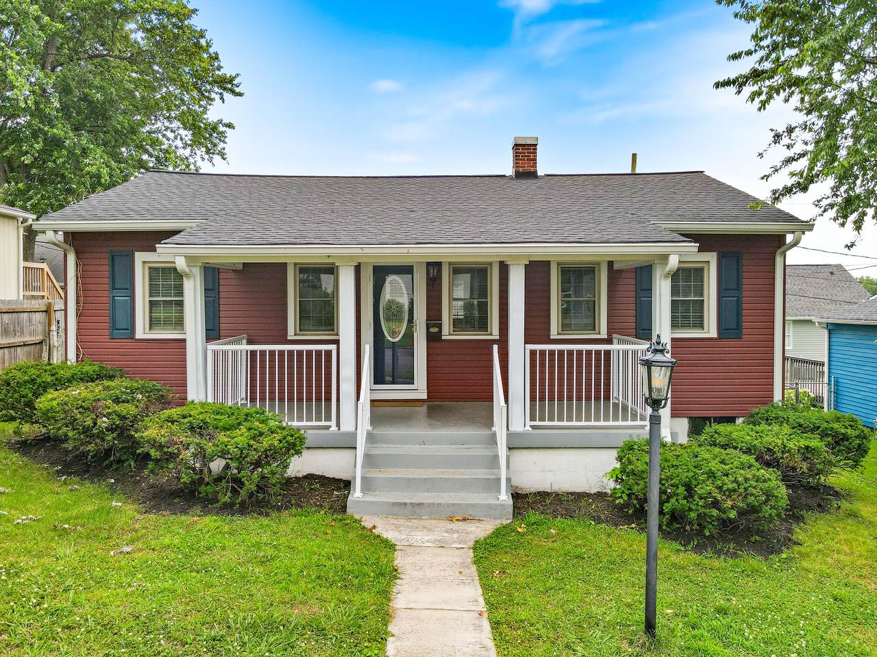 507 Cleves St - Photo 1