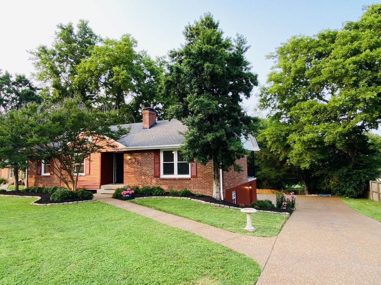 803 Countrywood Dr - Photo 1