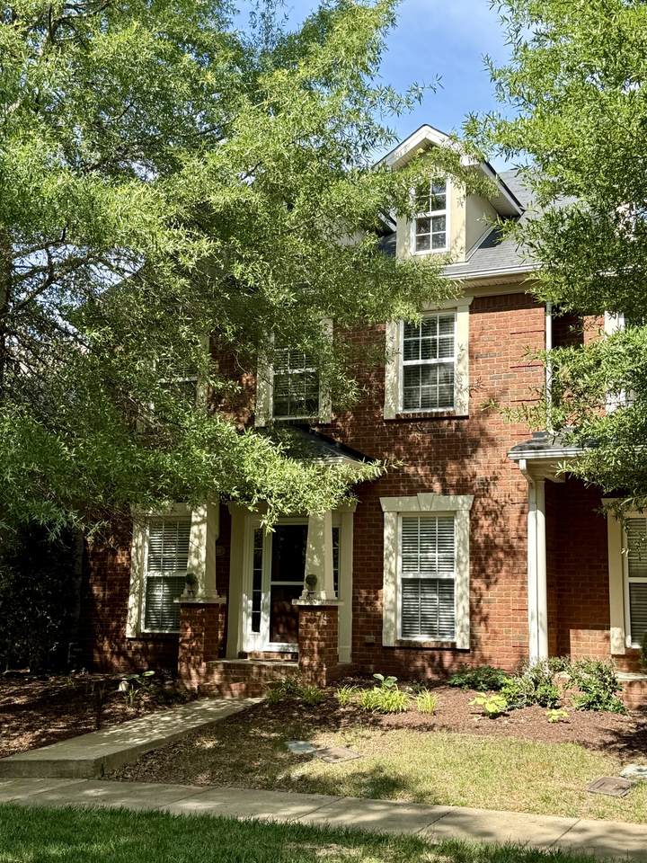 2138 Cason Ln - Photo 1