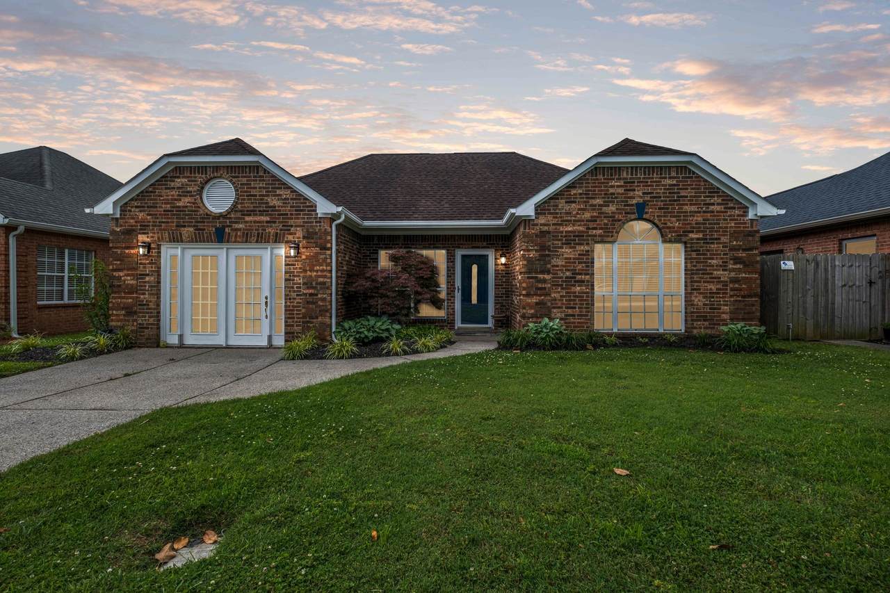 306 S Cameron Ct - Photo 1