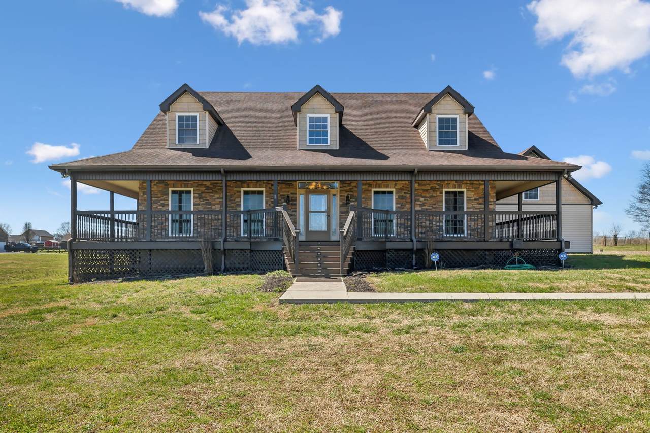 863 Rock Springs Rd - Photo 1