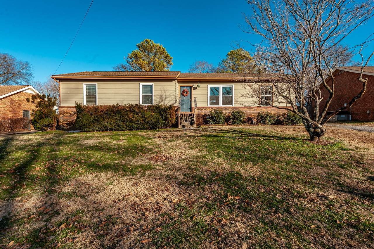 110 Hillwood Dr - Photo 1