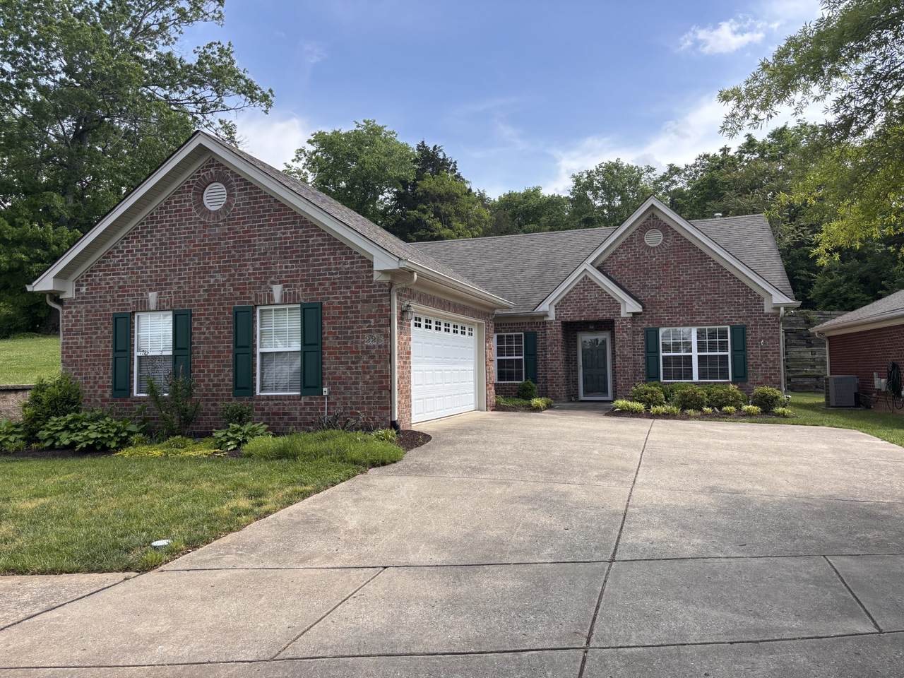 226 Wrennewood Ln - Photo 1