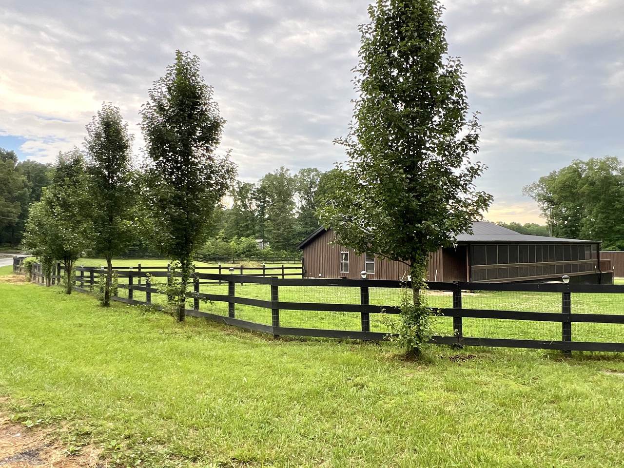 9007 Redbud Ln - Photo 1