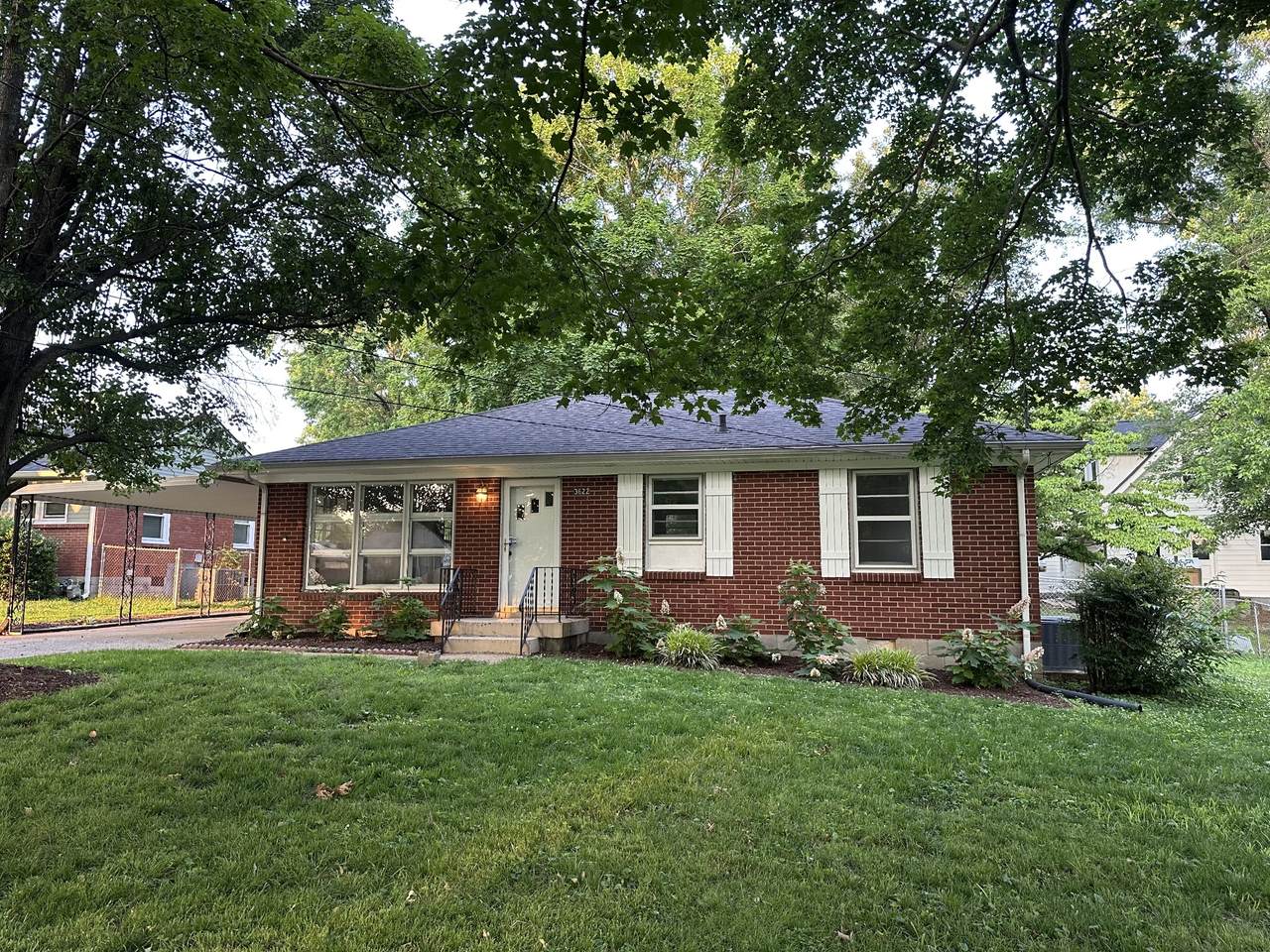 3622 Sabre Dr - Photo 1
