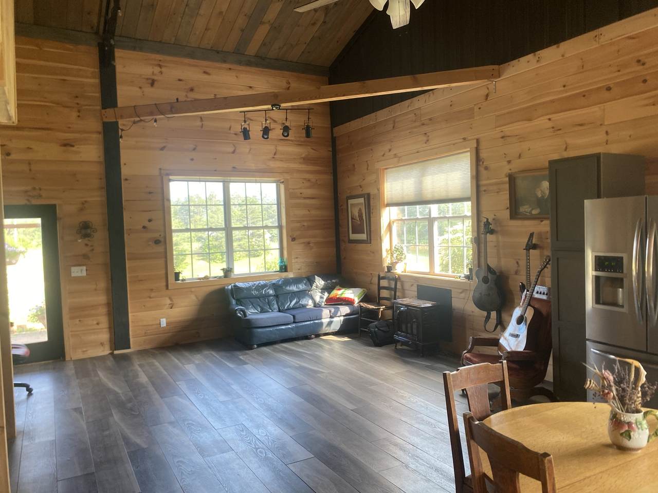 https://bt-photos.global.ssl.fastly.net/nashville/1280_boomver_1_RTC2905548-1.jpg