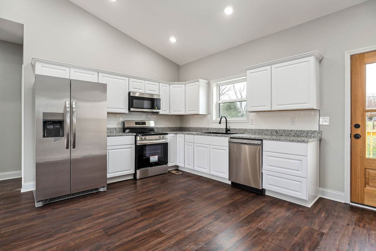 225 Remington Lane - Photo 1