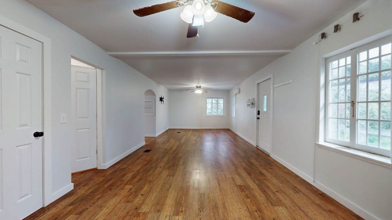 https://bt-photos.global.ssl.fastly.net/nashville/1280_boomver_1_RTC2905723-1.jpg