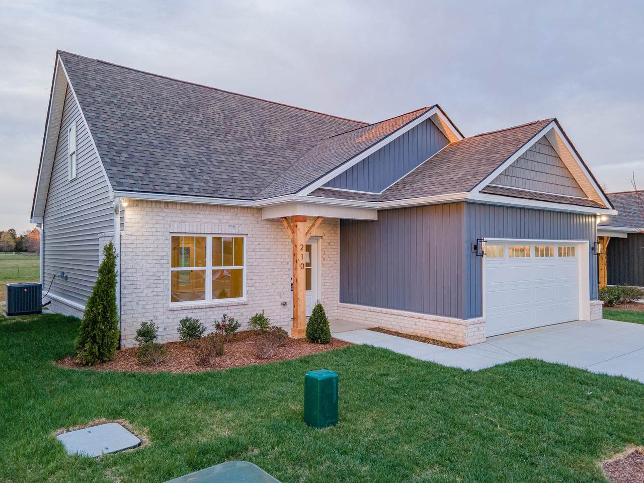 210 Karley Ln - Photo 1