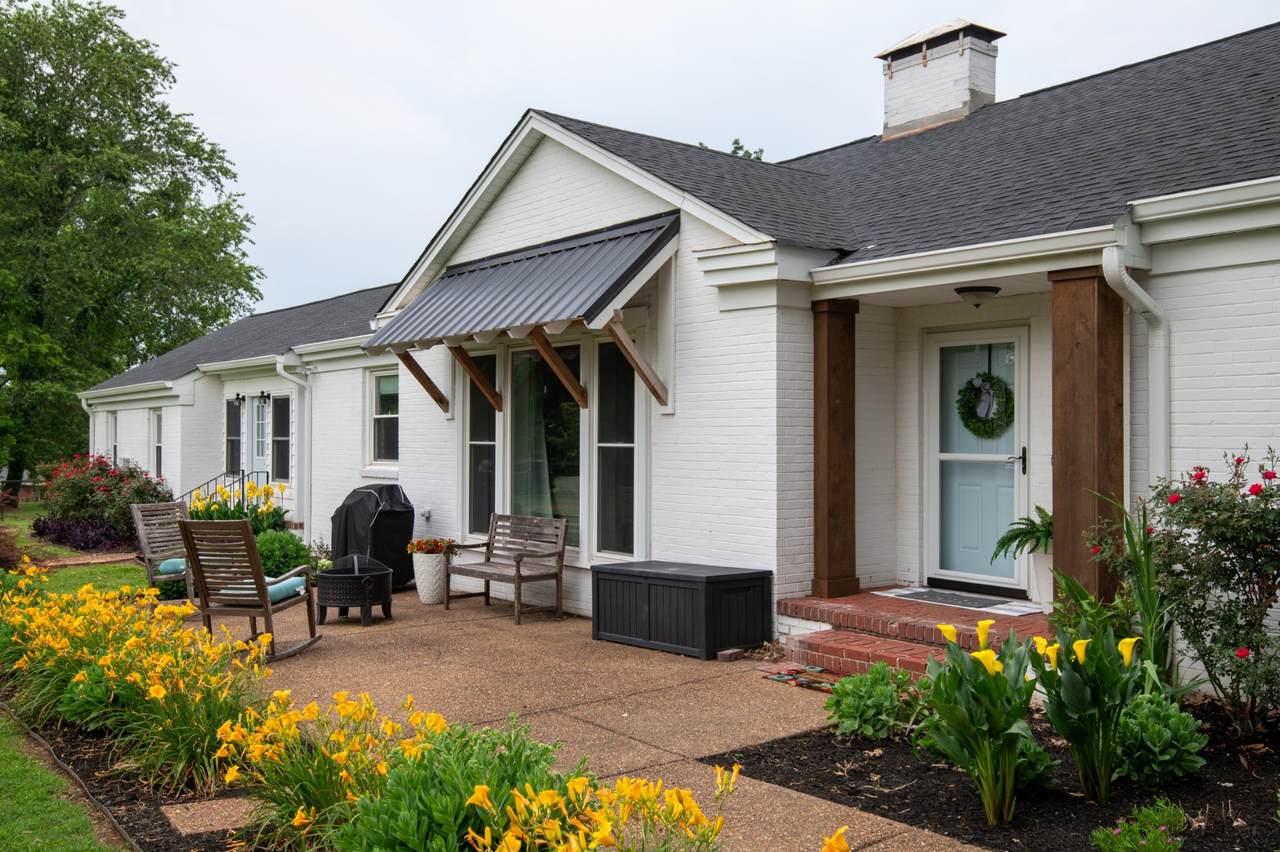 788 E Main St - Photo 1
