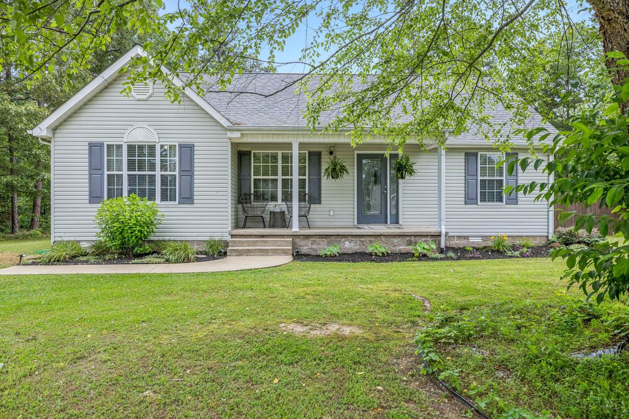 123 Hubbard St - Photo 1