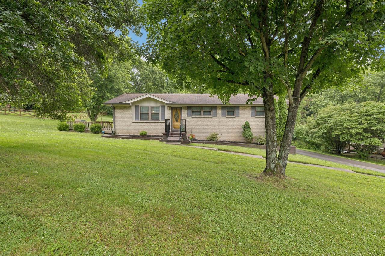 324 Hickory Dr - Photo 1