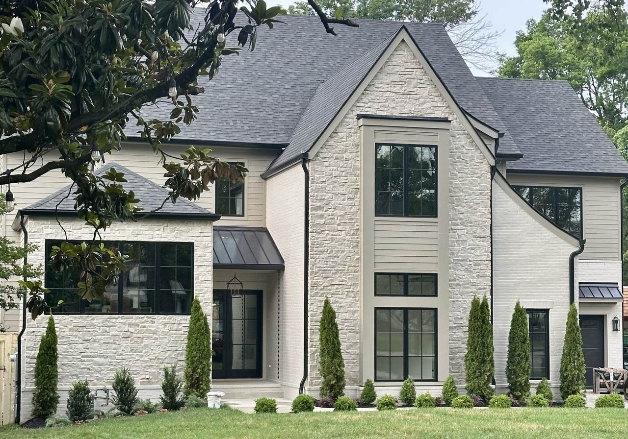 921 Marengo Ln - Photo 1