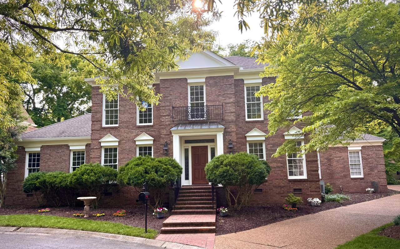 96 Jamestown Park - Photo 1