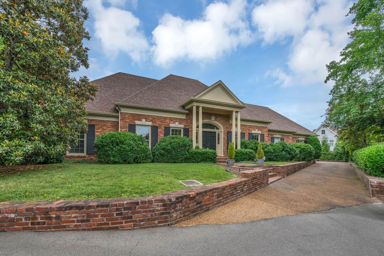 https://bt-photos.global.ssl.fastly.net/nashville/1280_boomver_1_RTC2906251-1.jpg