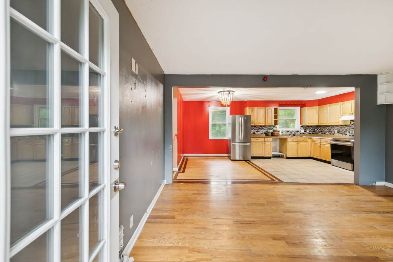 102 Evergreen Ct - Photo 1