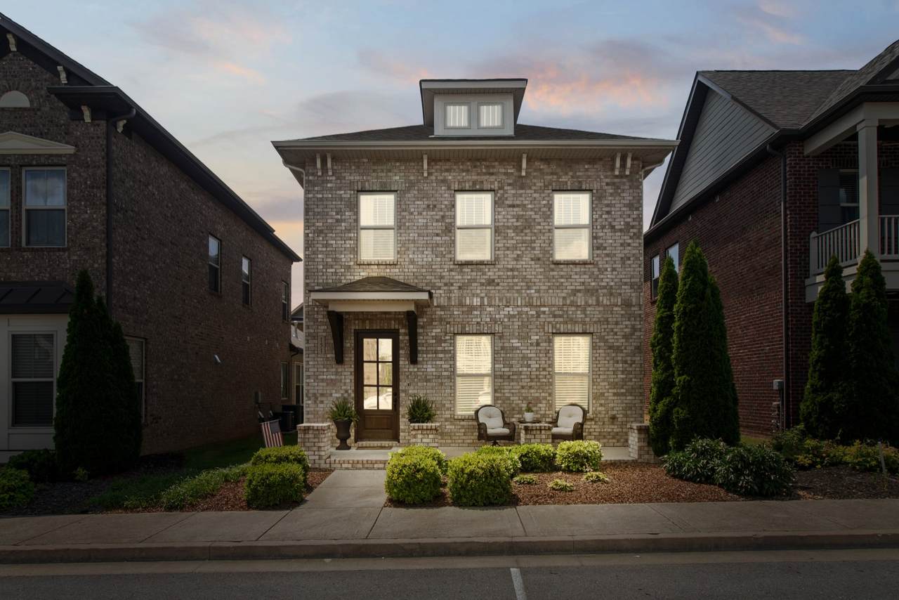 151 Benjamin Ln - Photo 1