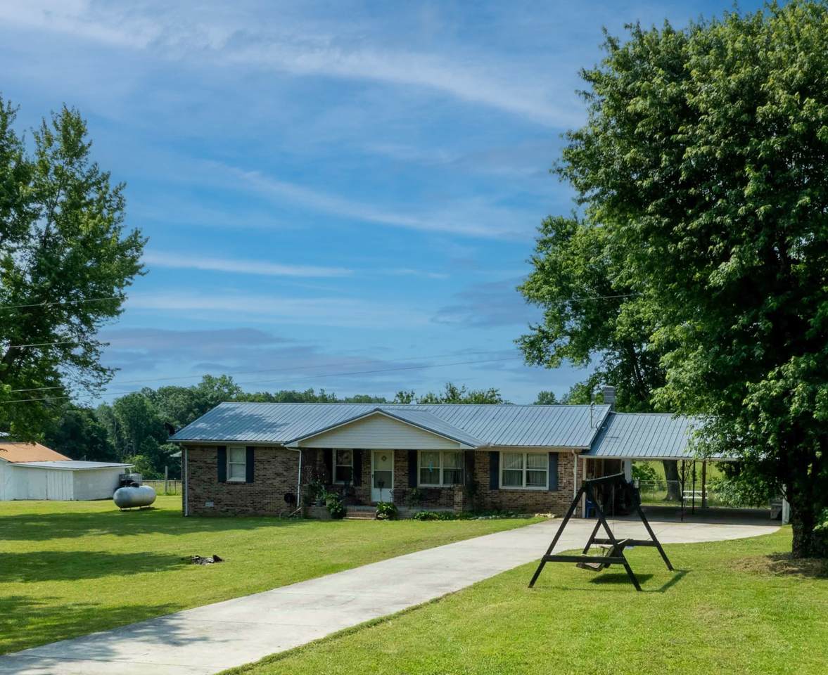 423 Shady Grove Rd - Photo 1