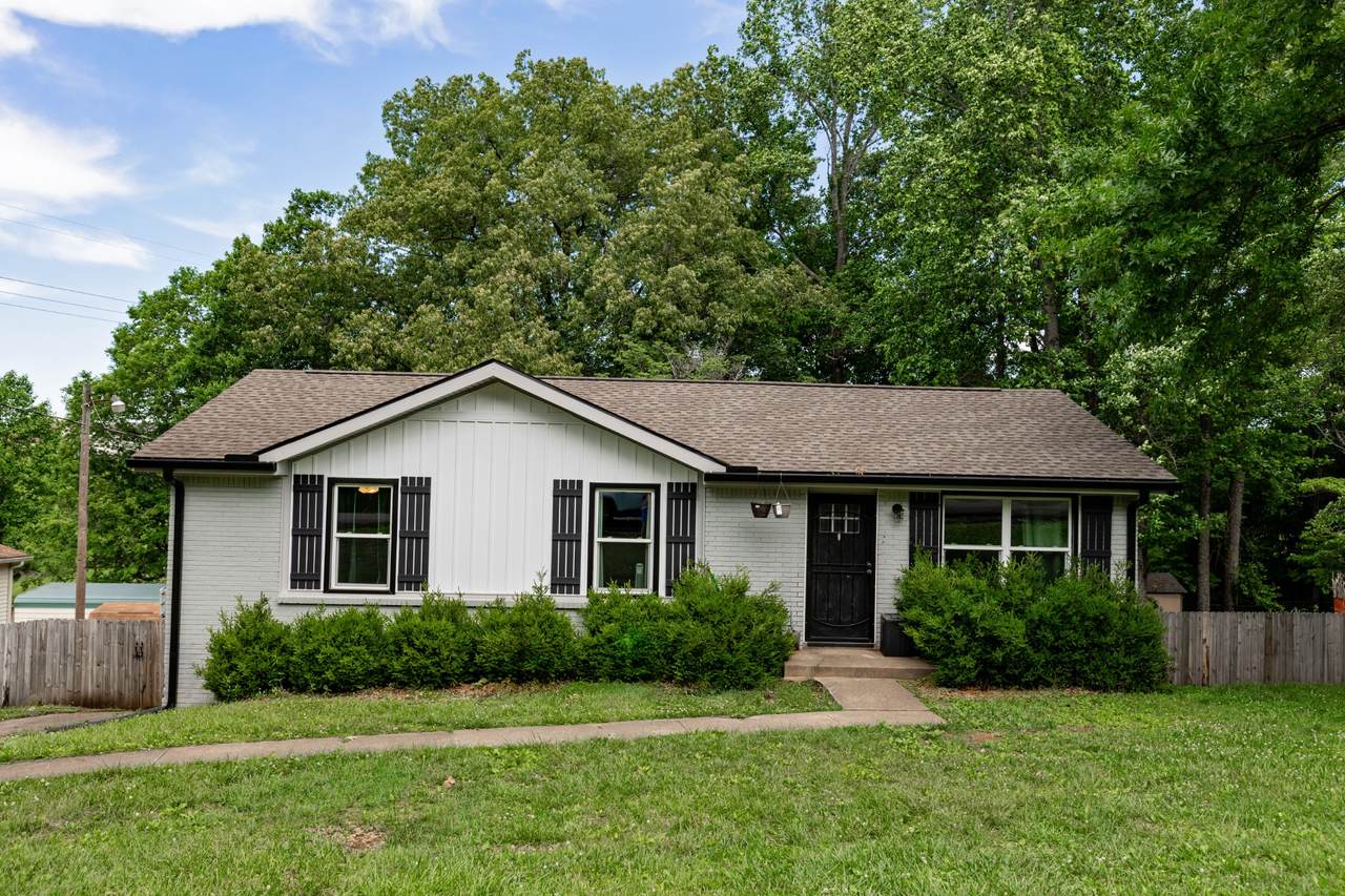 549 Briarwood Dr - Photo 1