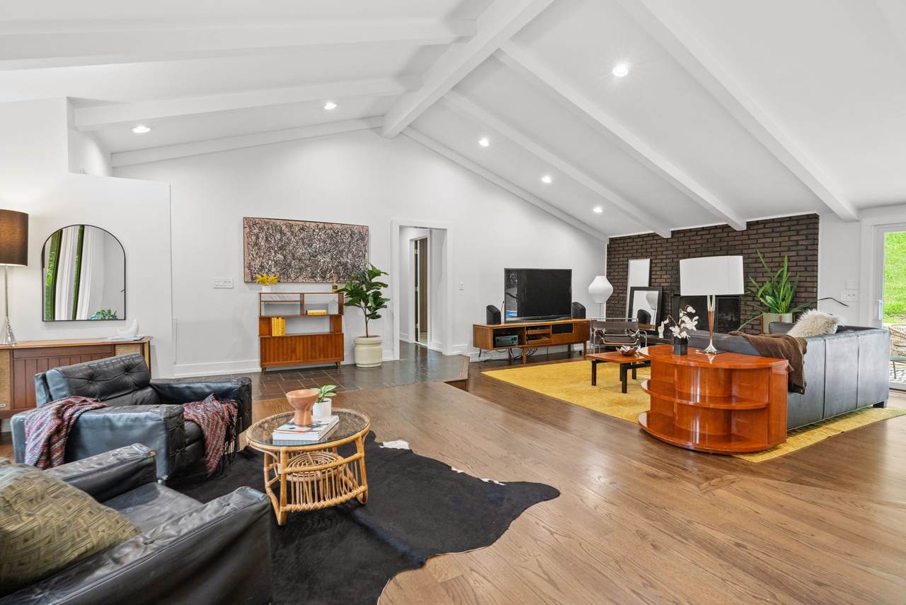 171 Lelawood Circle - Photo 1